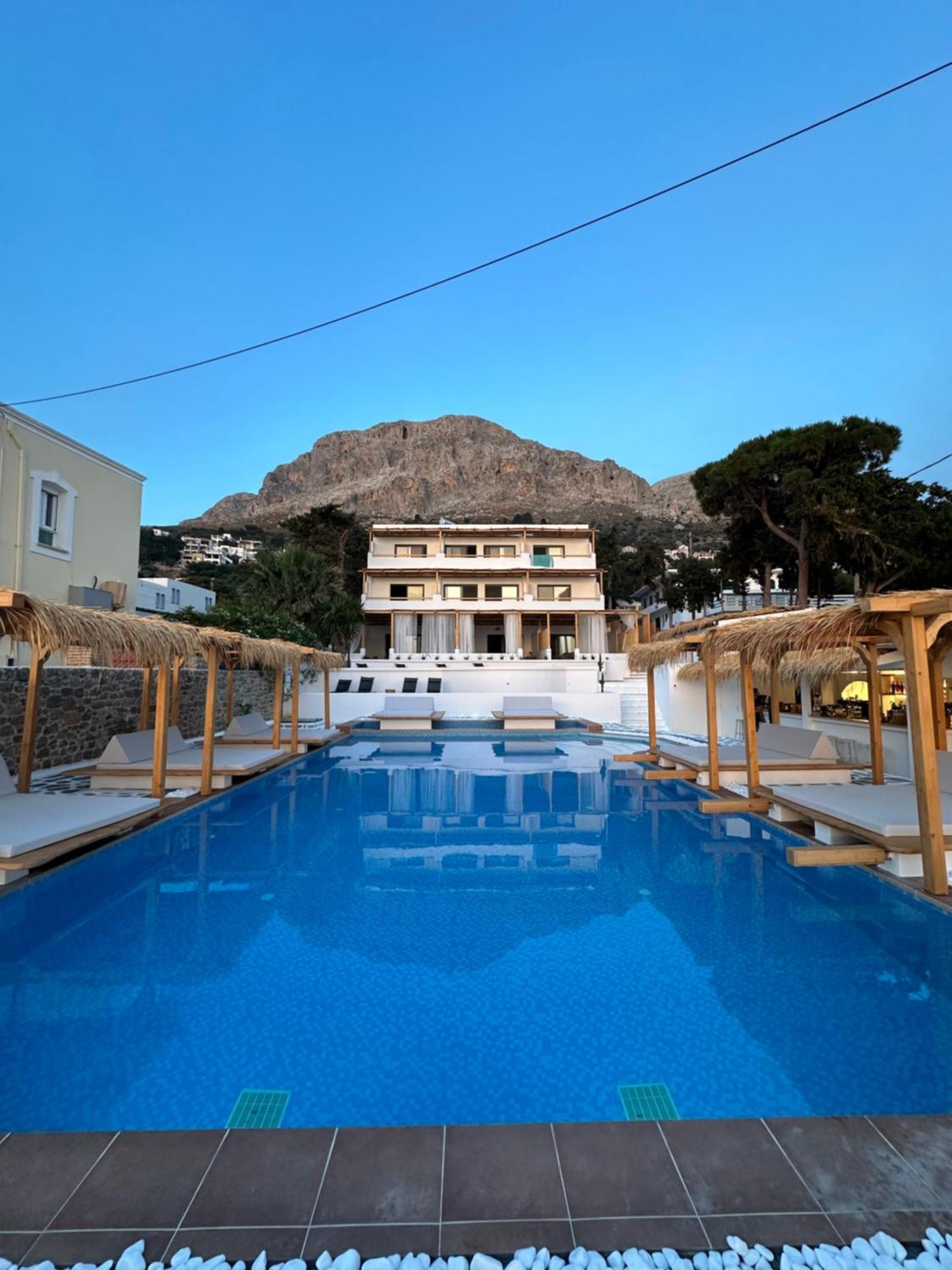 Spongia Hotel Suites & Spa Миртеа Экстерьер фото