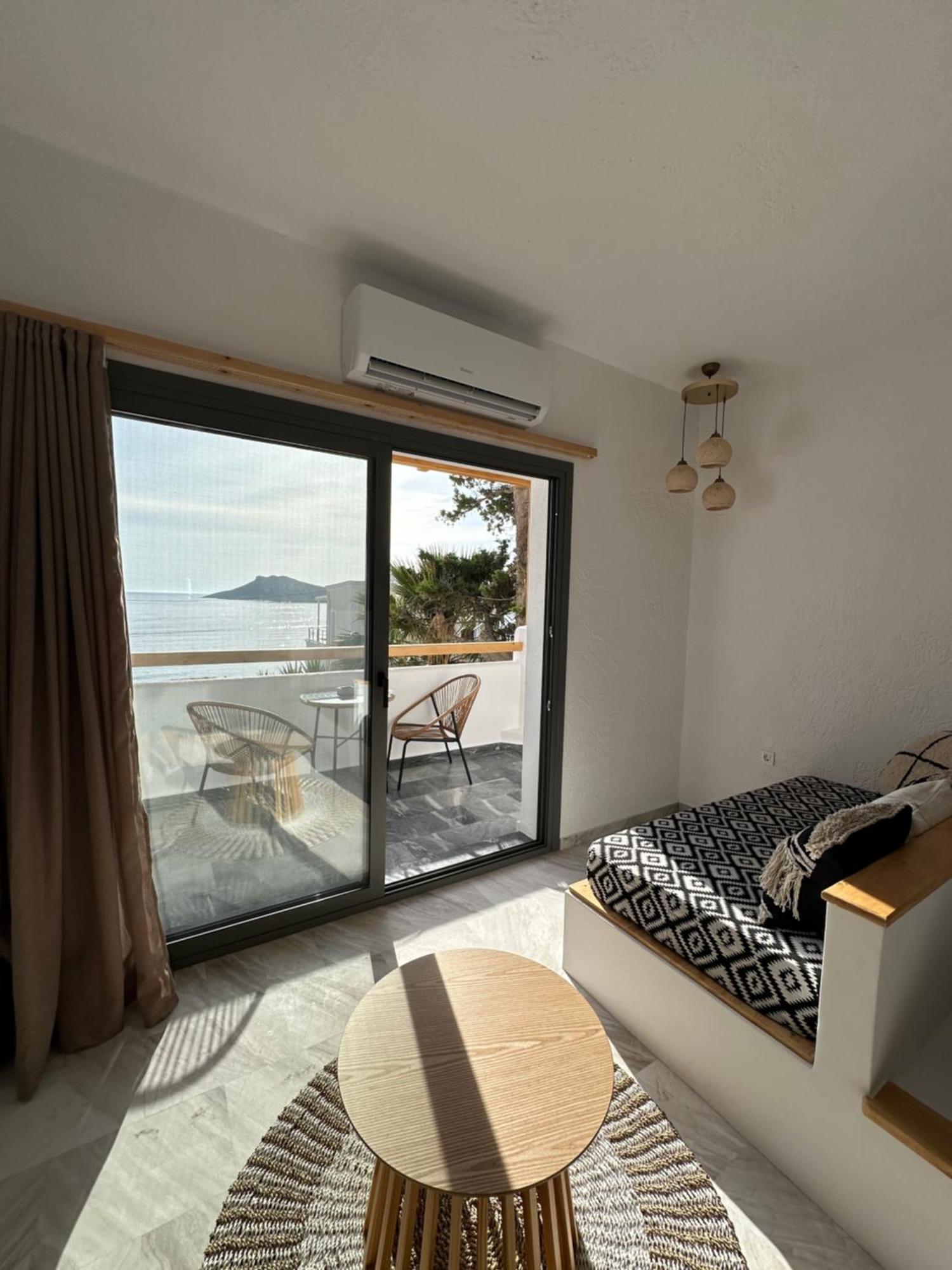 Spongia Hotel Suites & Spa Миртеа Экстерьер фото