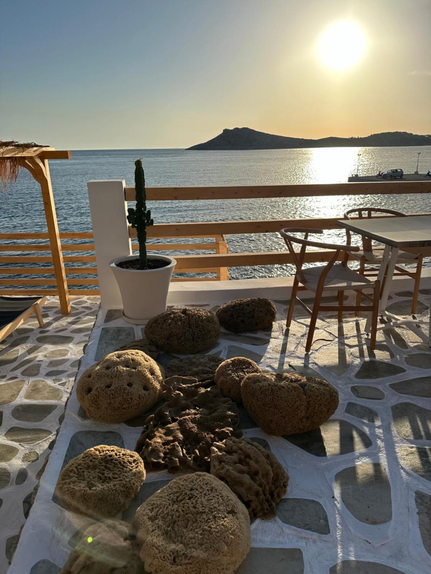 Spongia Hotel Suites & Spa Миртеа Экстерьер фото