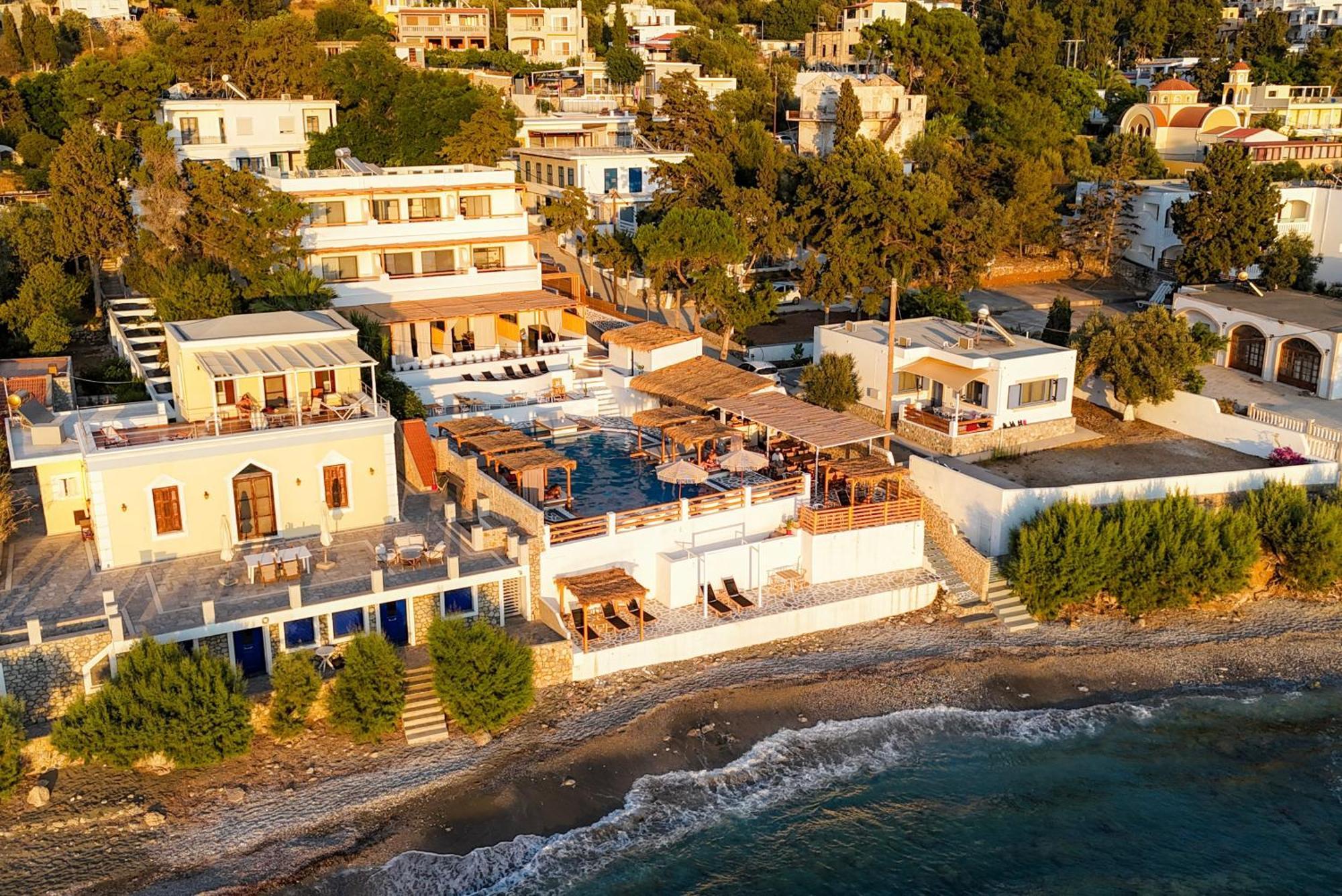 Spongia Hotel Suites & Spa Миртеа Экстерьер фото