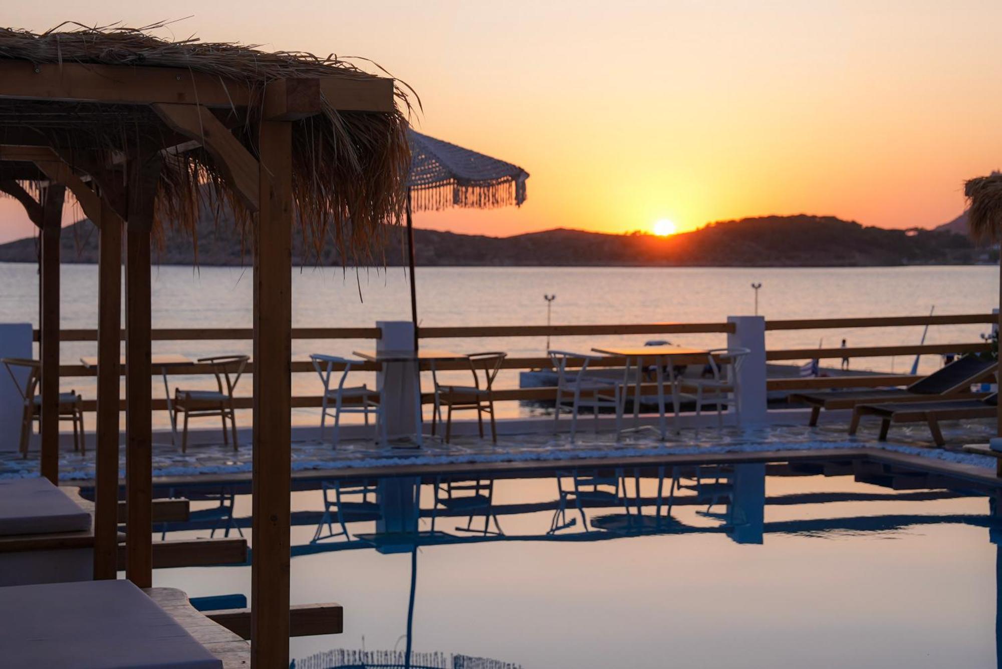Spongia Hotel Suites & Spa Миртеа Экстерьер фото